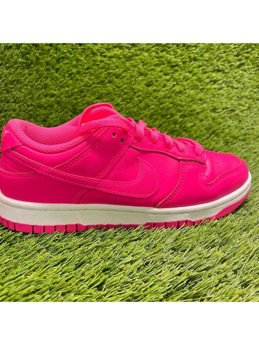 Nike Dunk Low Womens Size 6.5 Pink White Athletic Walking Leather Shoes Sneakers